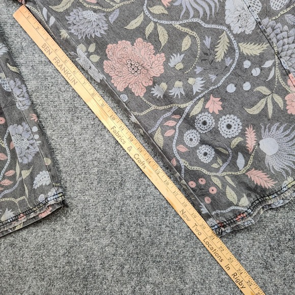 Easel Overalls Womens Large Gray Floral Denim Cropped Wide Leg Boho Casual - Picture 10 of 12